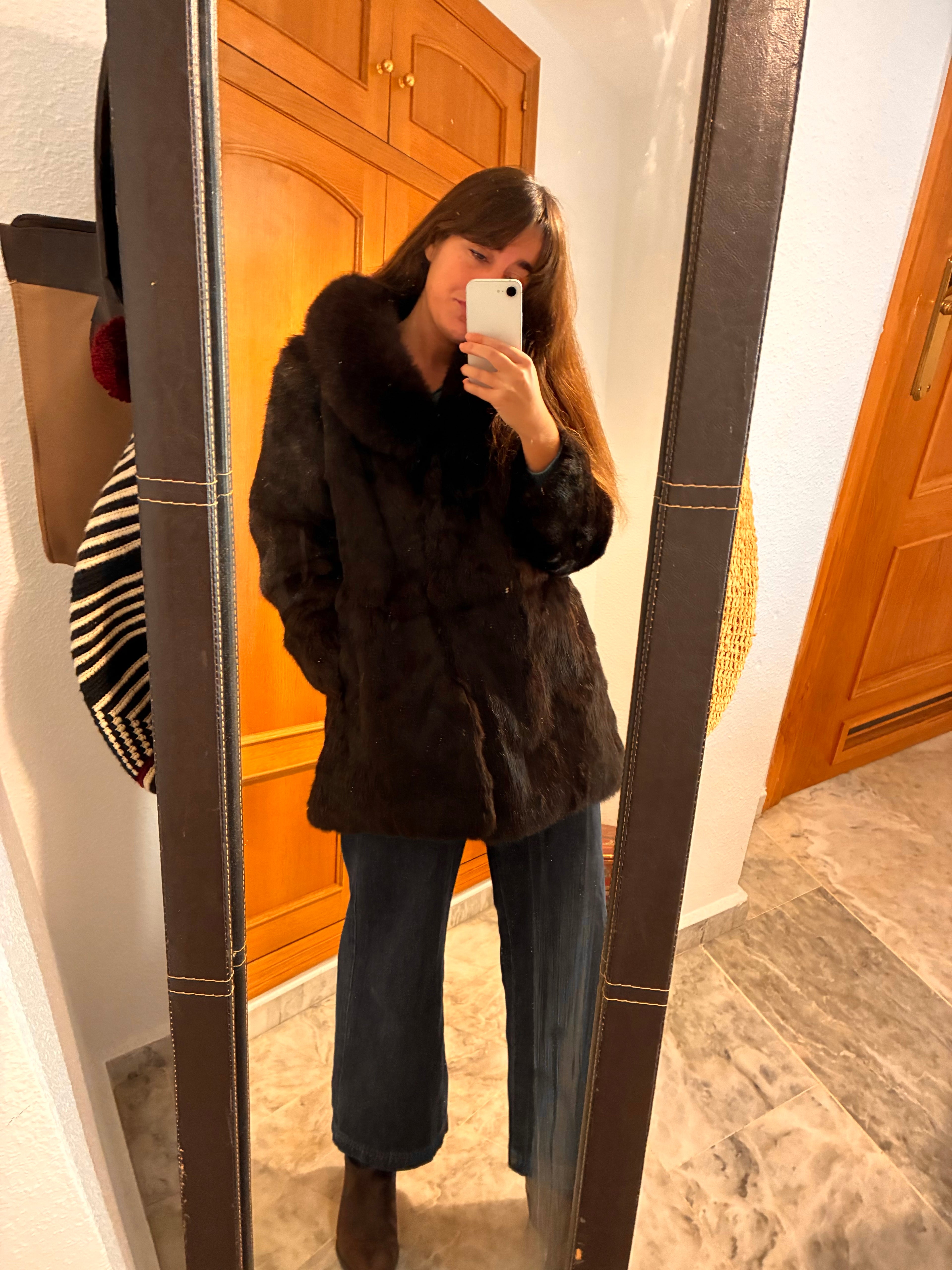 Abrigo conejo y zorro marrón chocolate