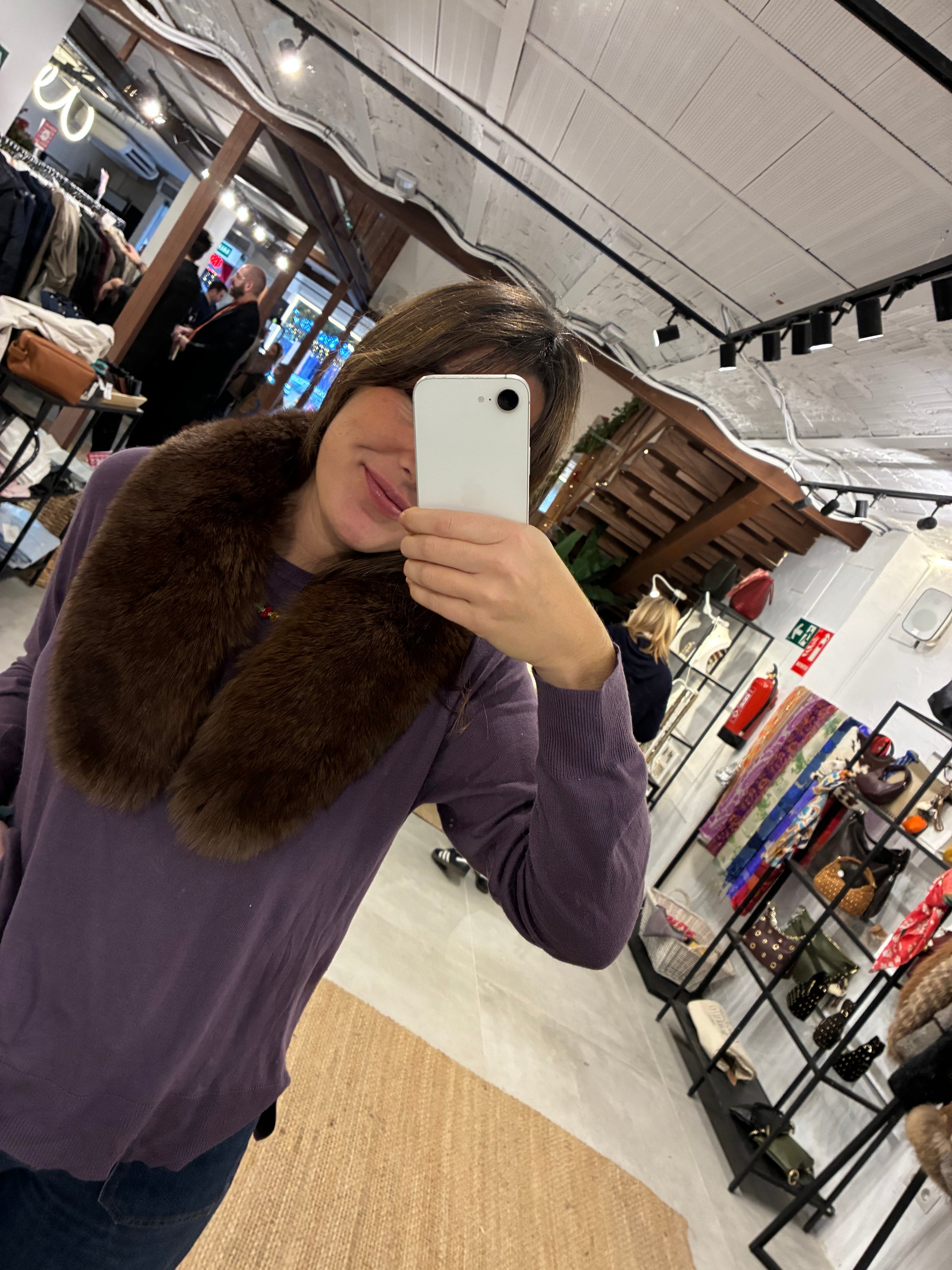 Cuello zorro salvaje 13