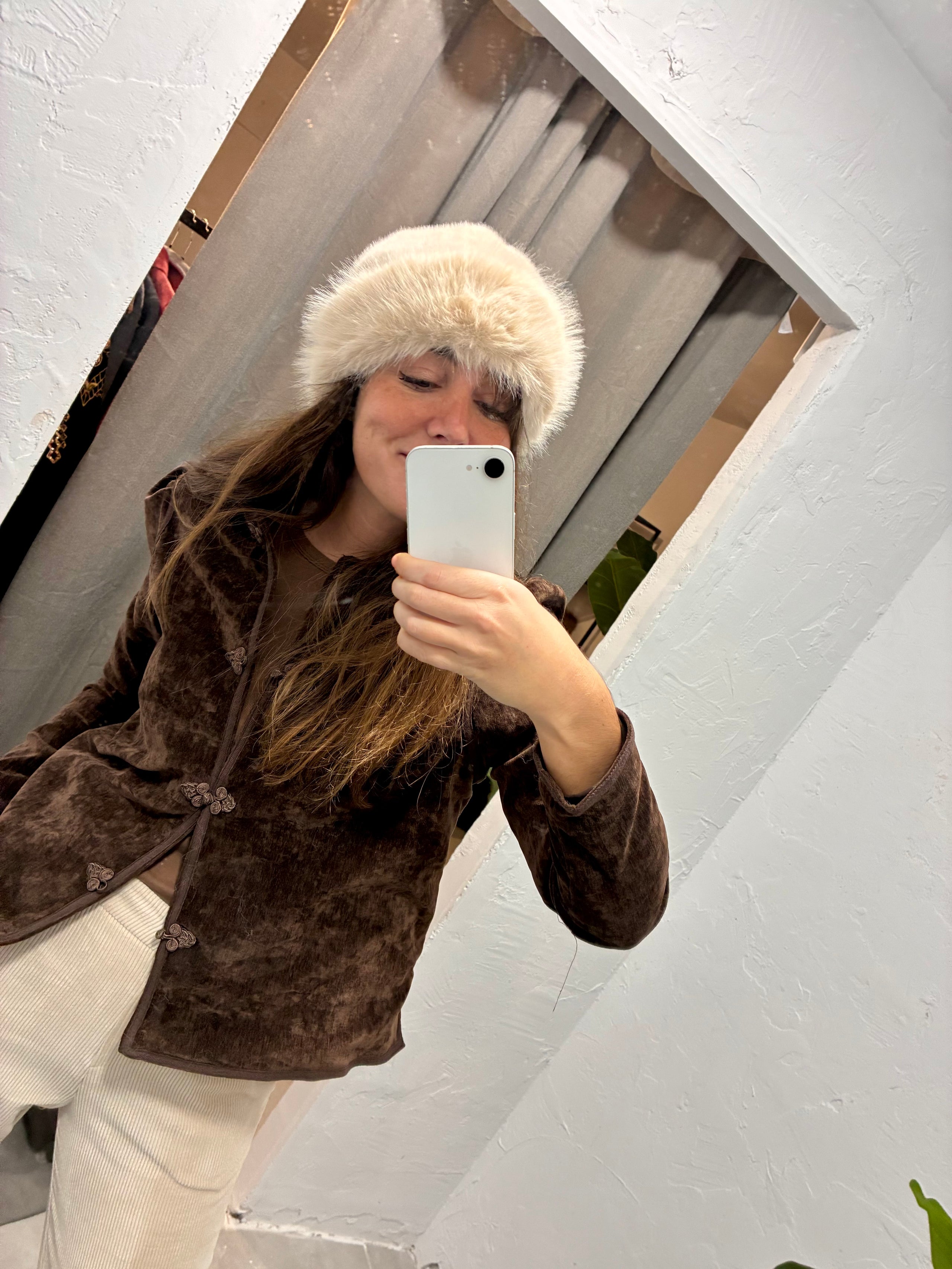 Gorro pelo color hueso