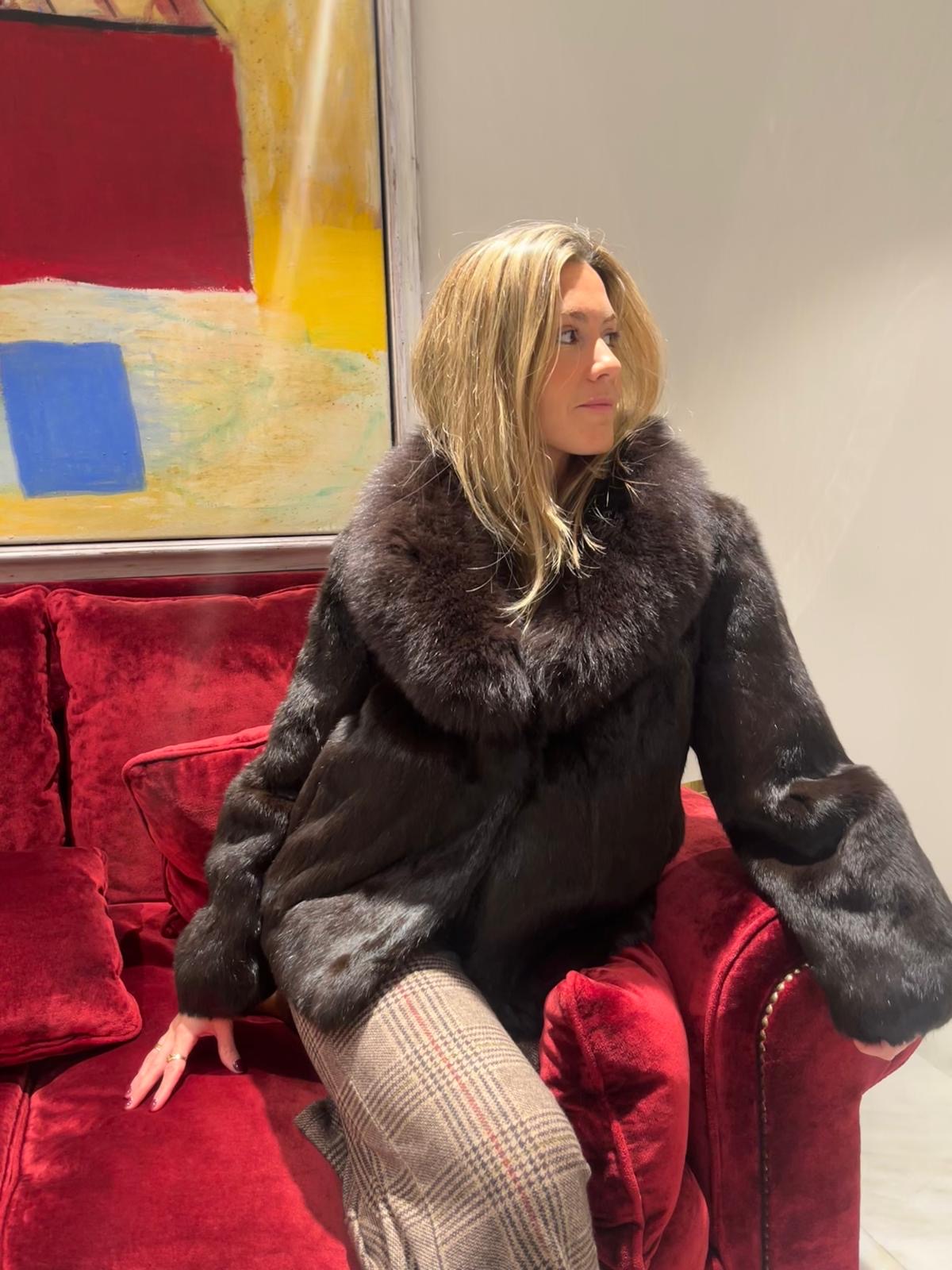 Chaqueta marrón conejo y zorro