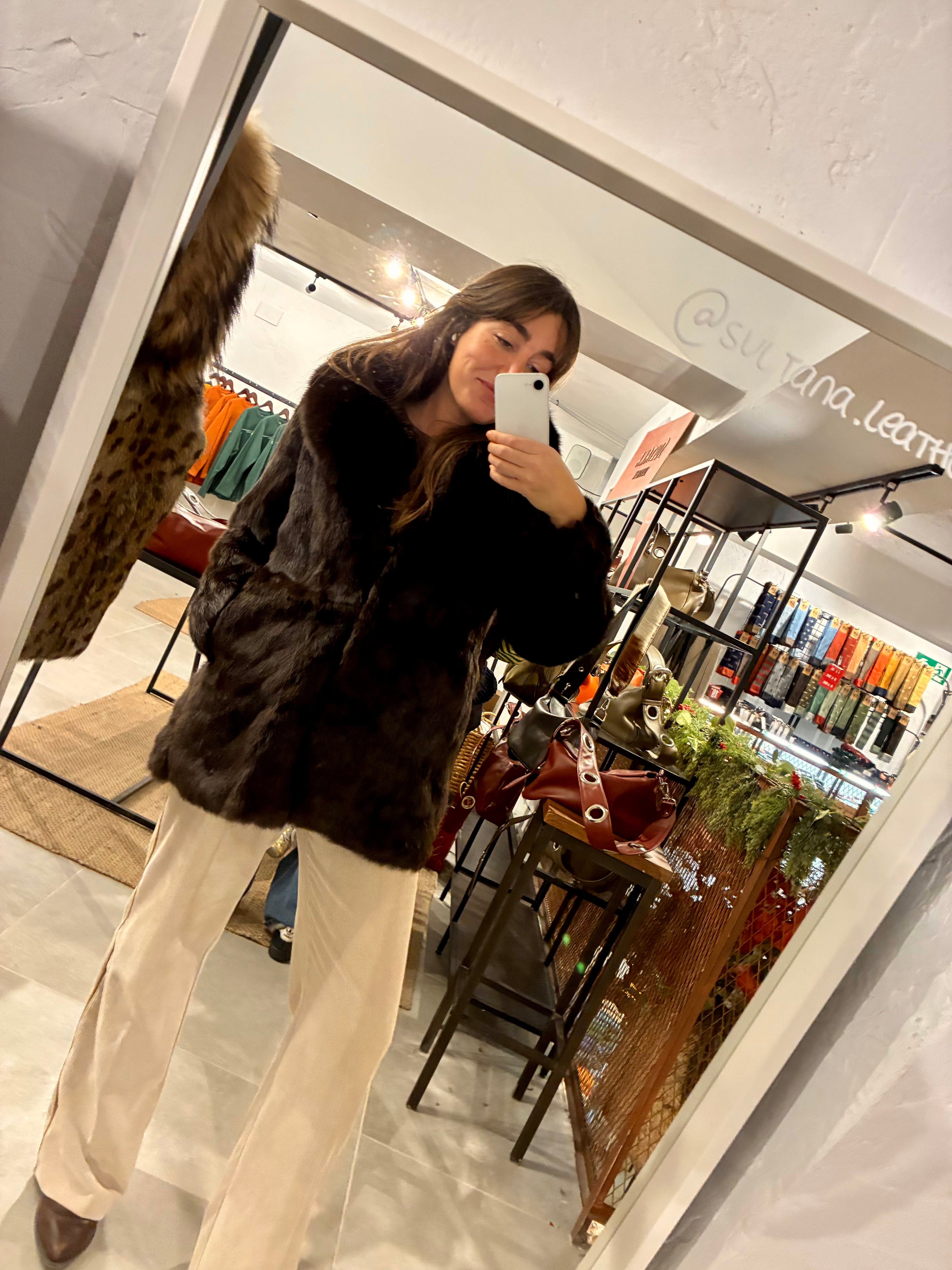 Abrigo conejo y zorro marrón chocolate