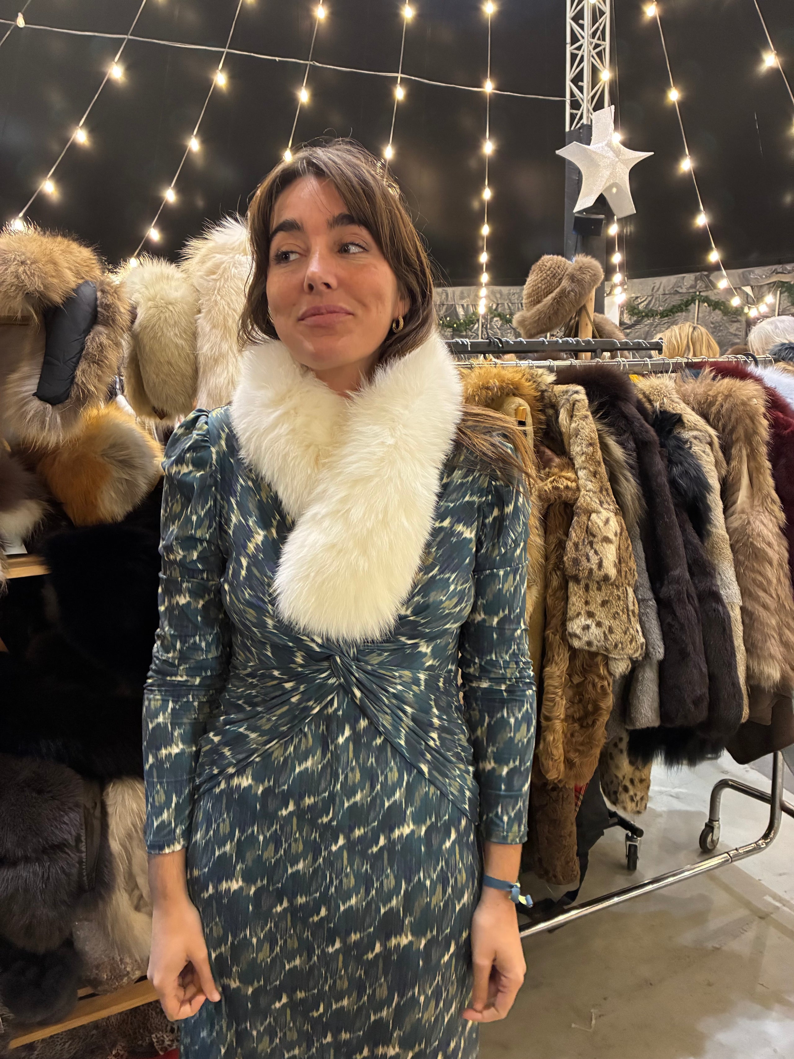 Cuello zorro blanco 3